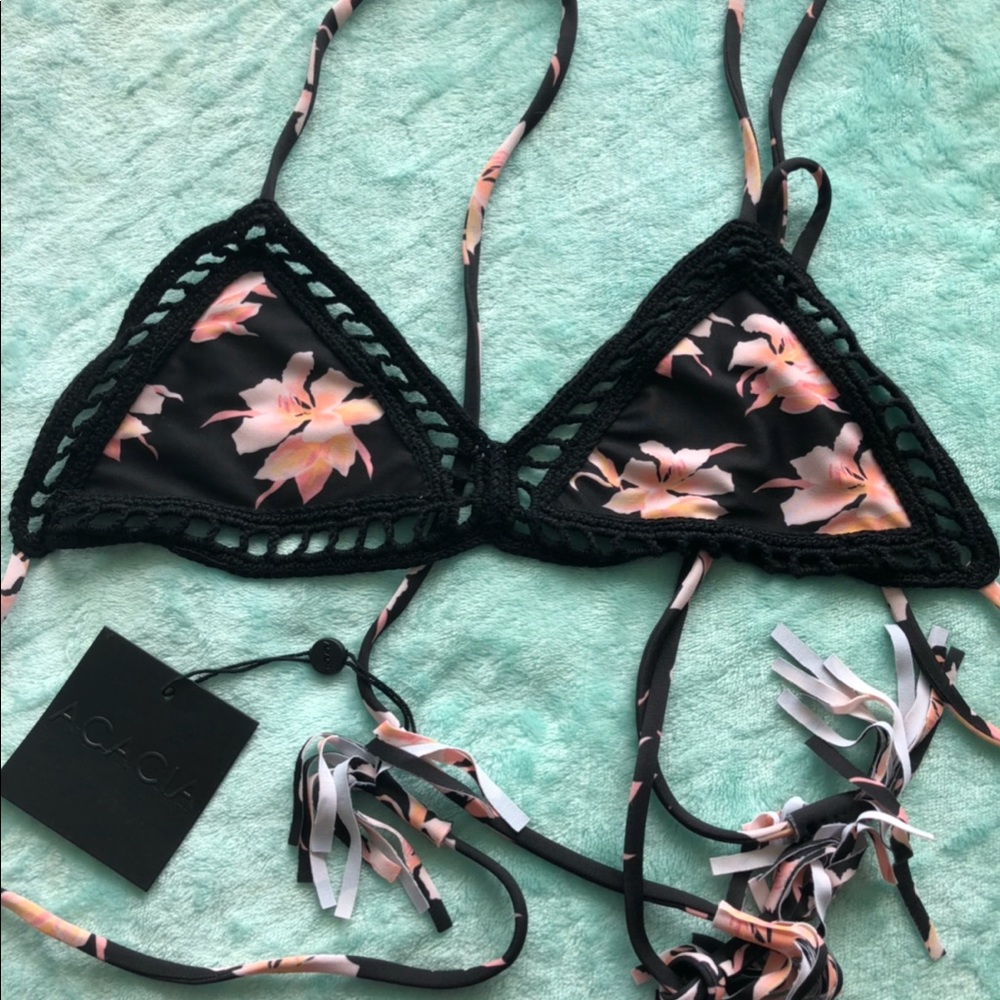 Acacia swimwear aloha top brand new